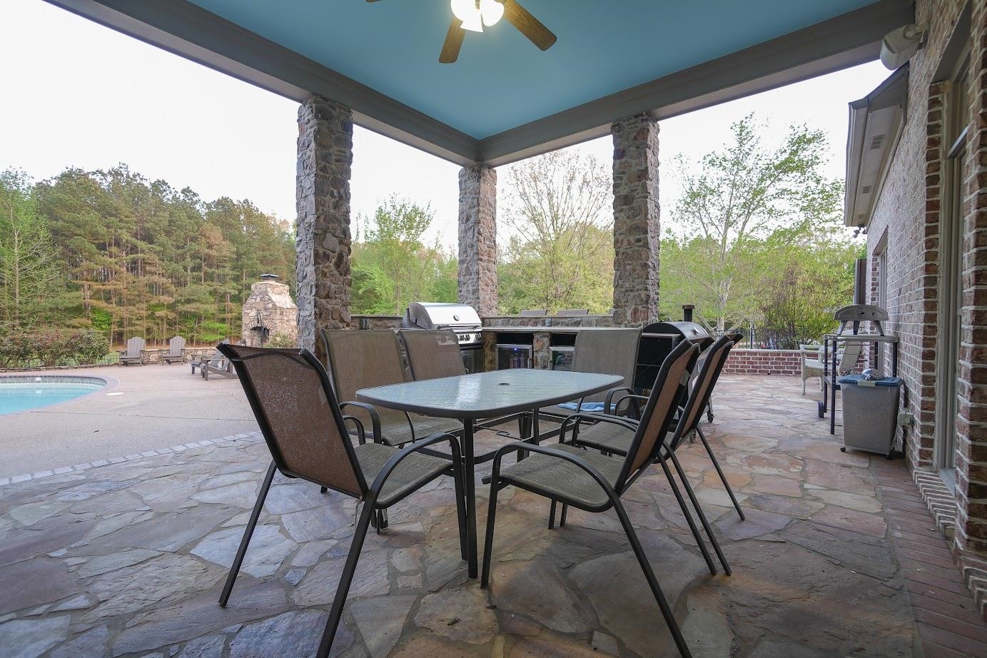 270 FAIR MEADOWS LN