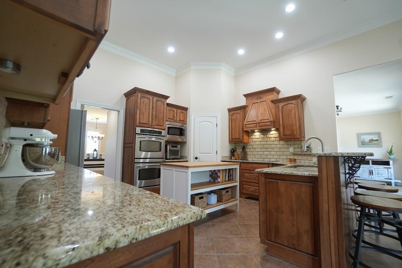 270 FAIR MEADOWS LN