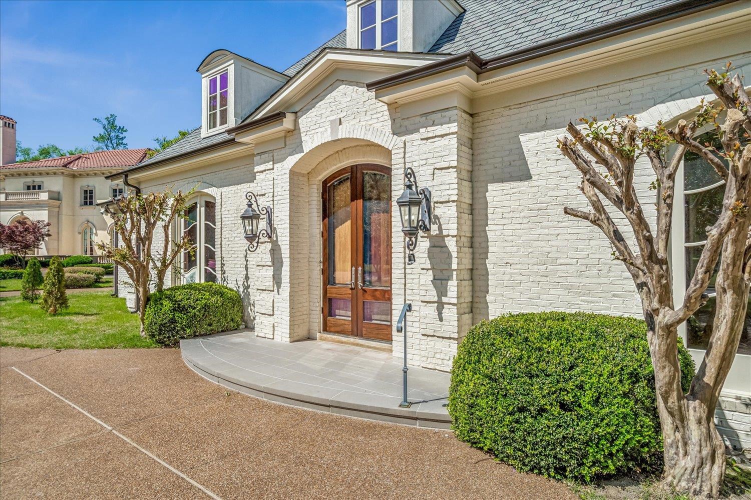 287 CLOISTER GREEN LN