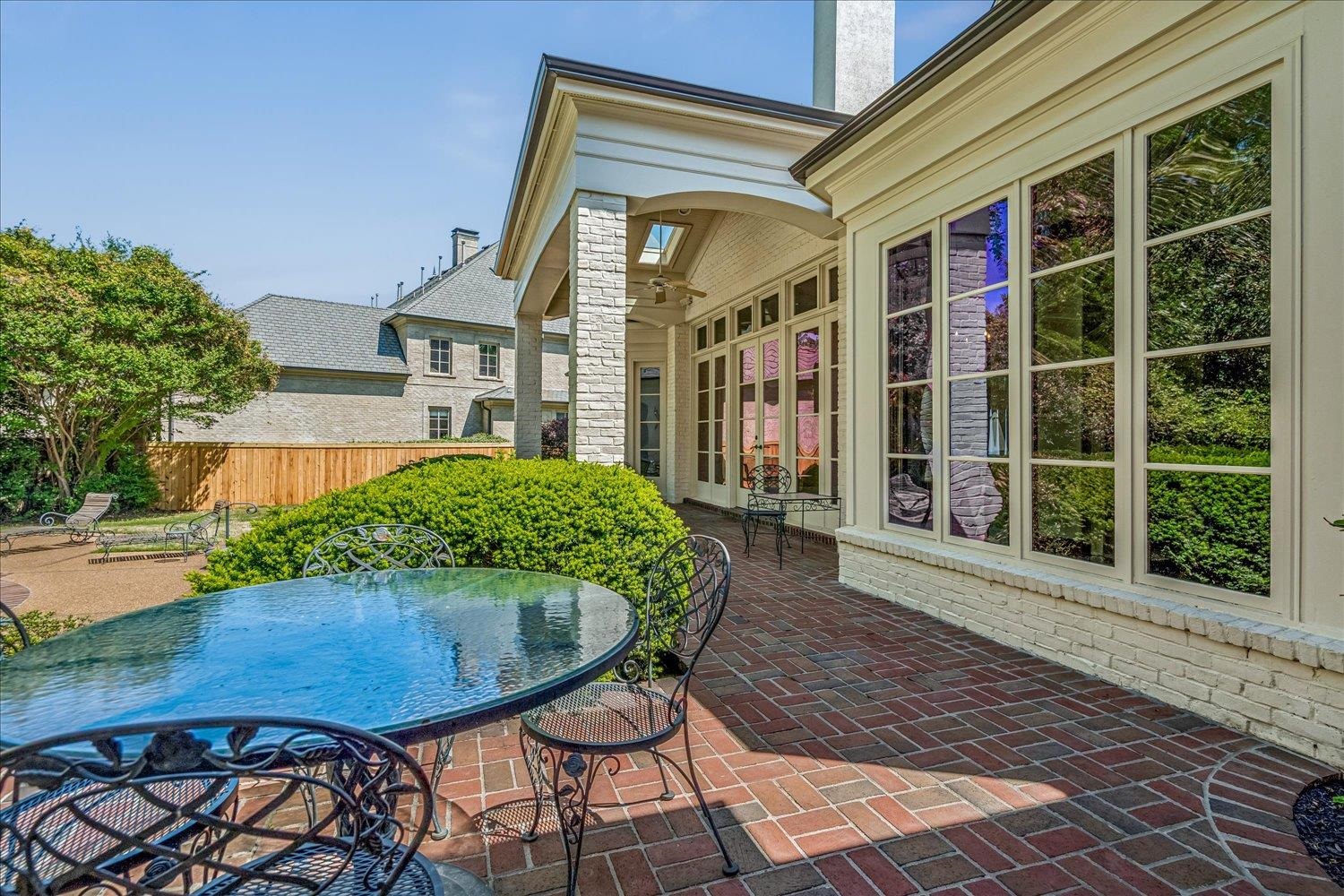 287 CLOISTER GREEN LN