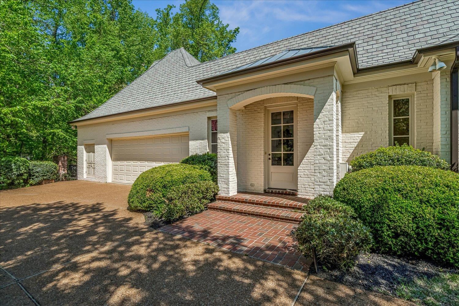 287 CLOISTER GREEN LN