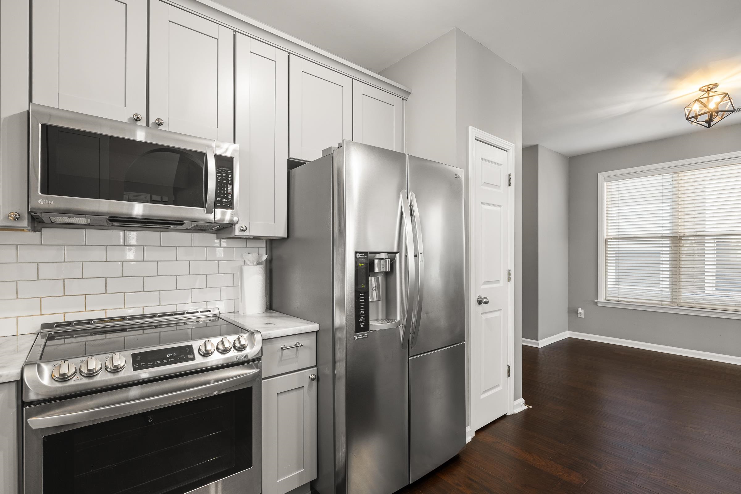 1323 ISLAND RIDGE DR