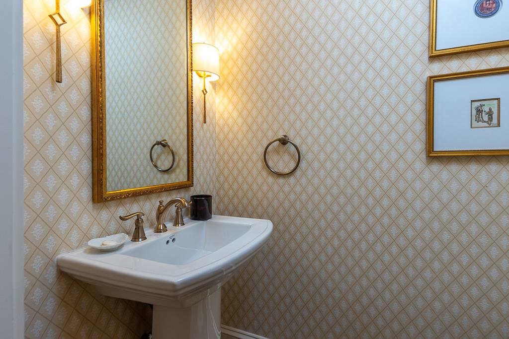 1407 CLUB GARDENS PL