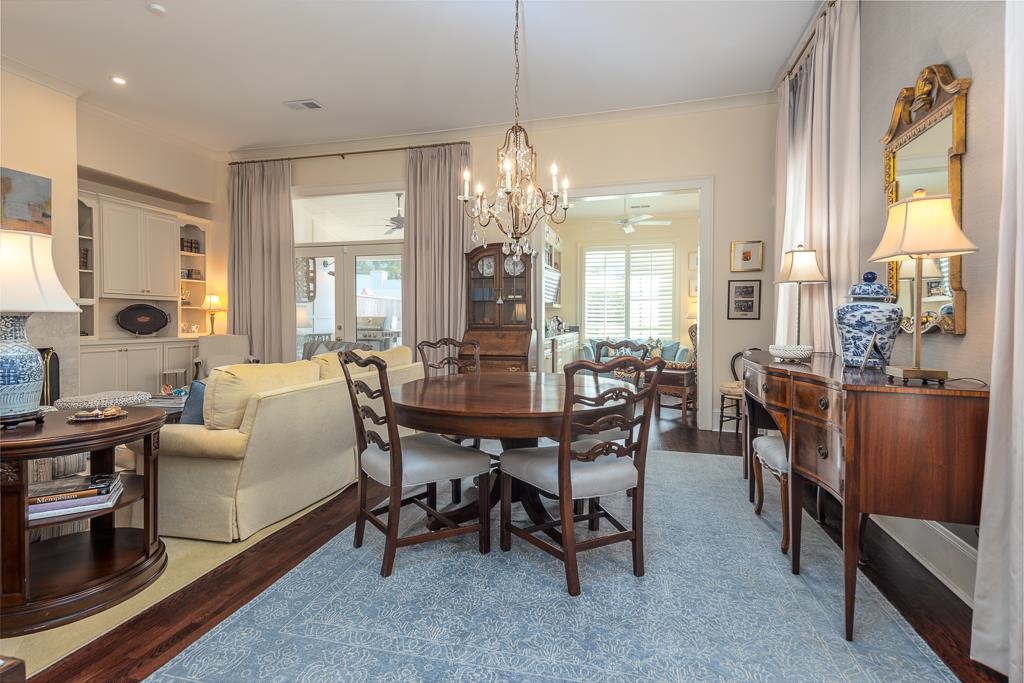 1407 CLUB GARDENS PL