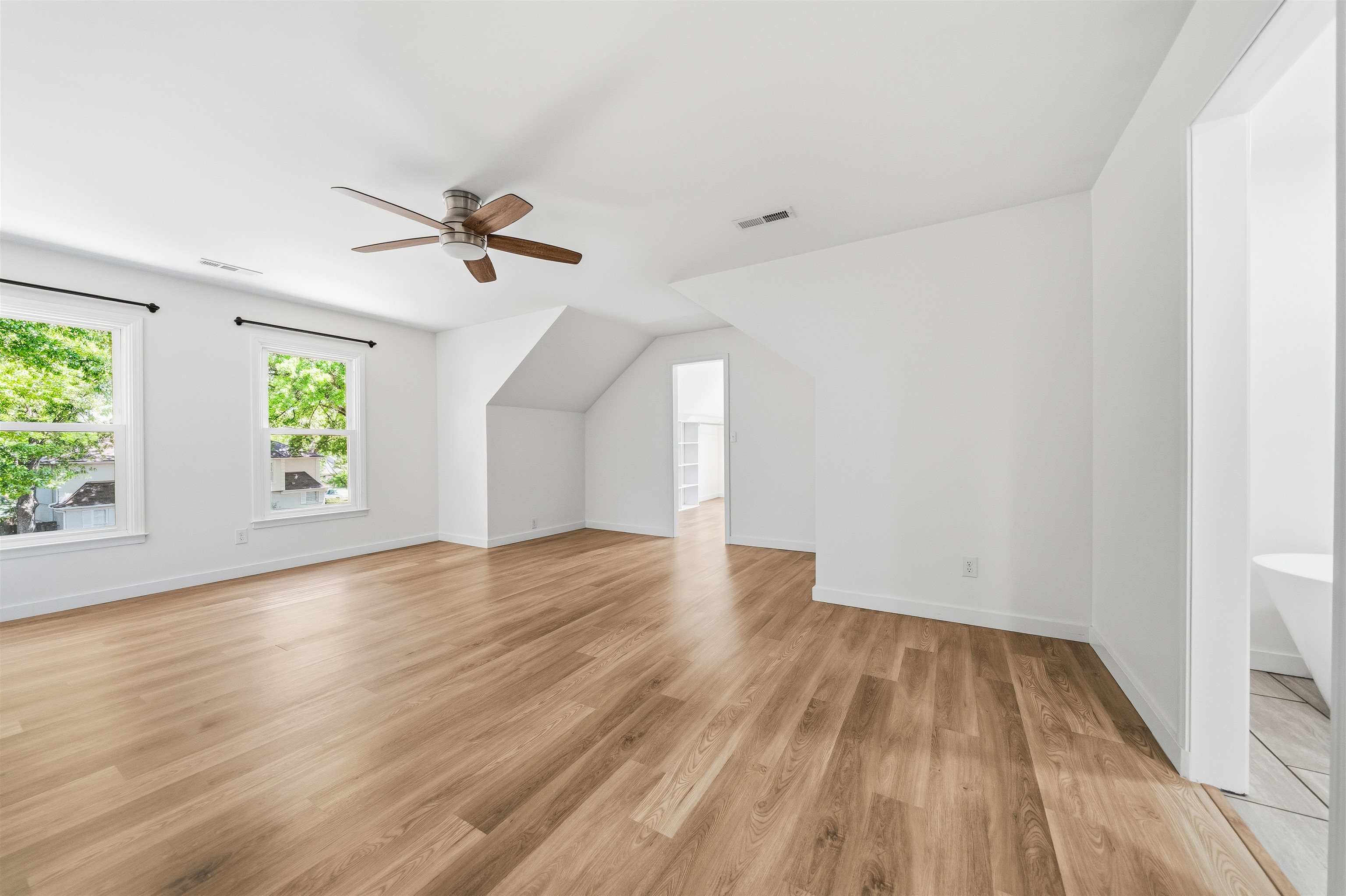 2237 BURFORDI LN