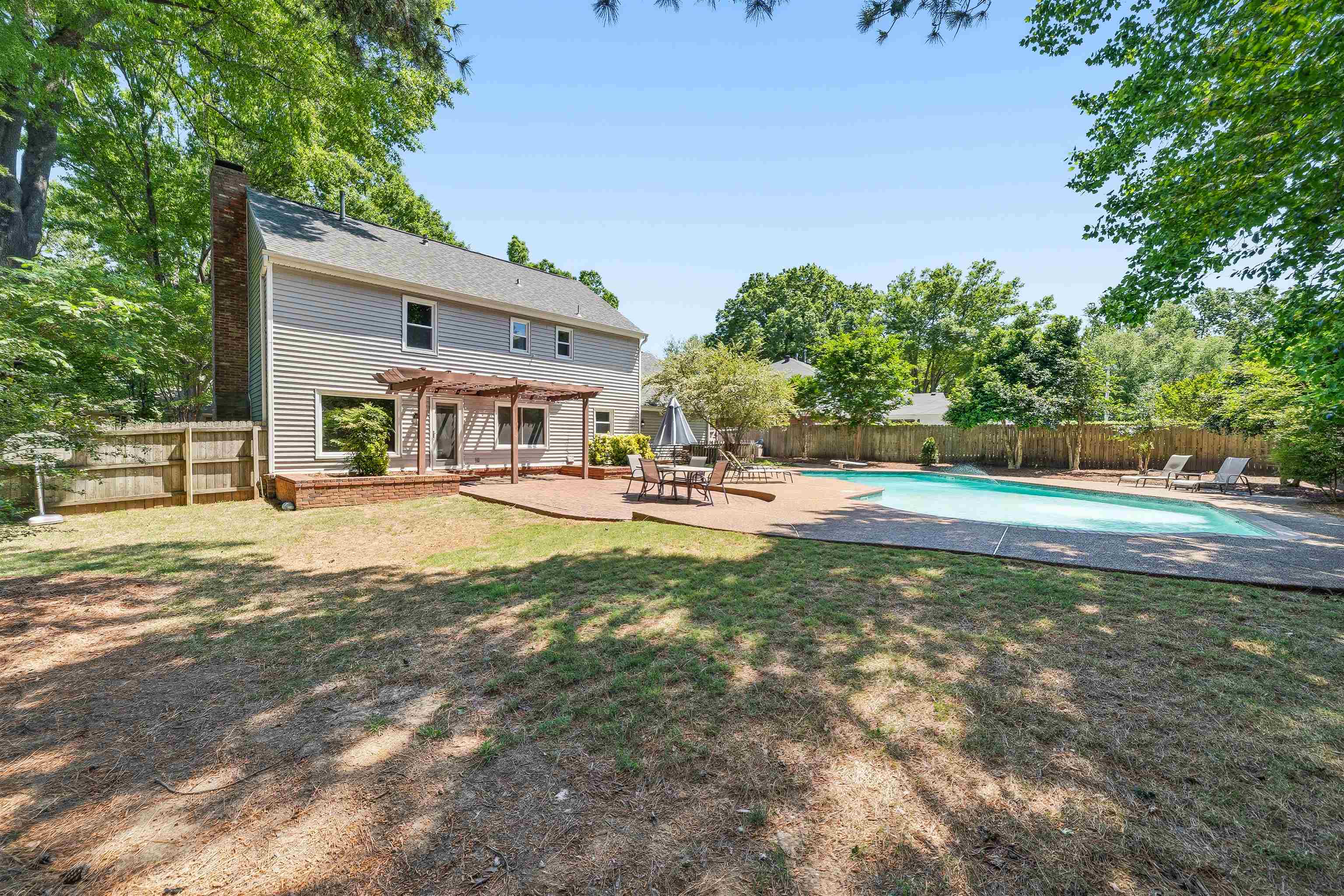 2237 BURFORDI LN