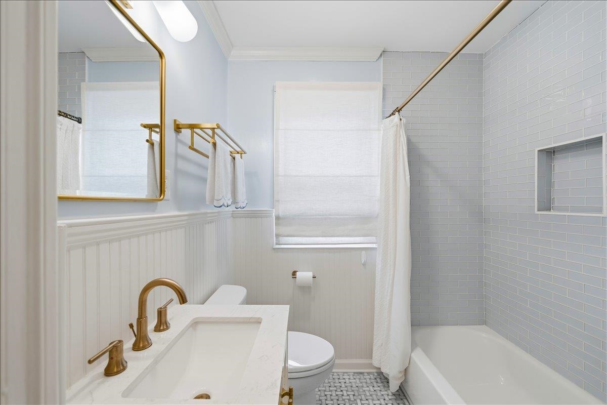 160 PICARDY PL