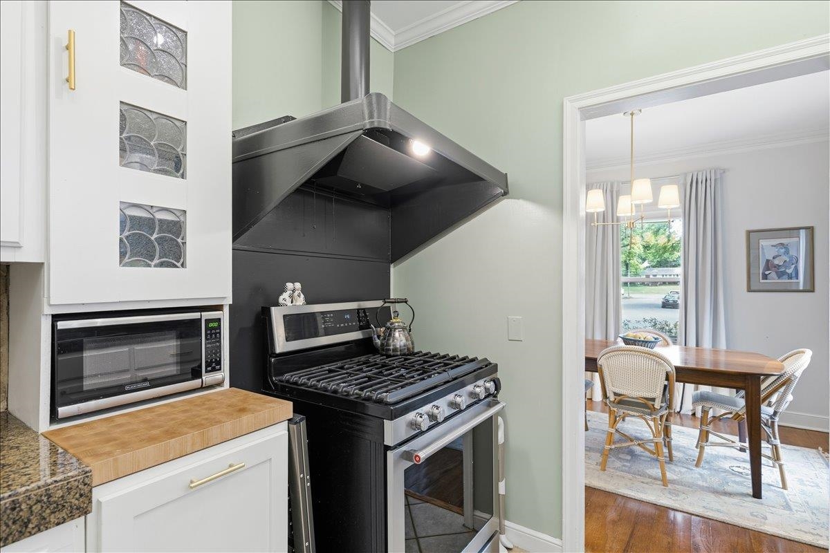 160 PICARDY PL