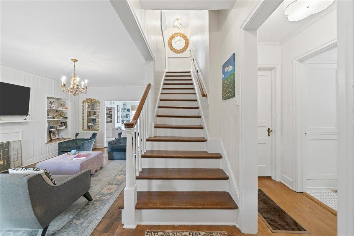 160 PICARDY PL
