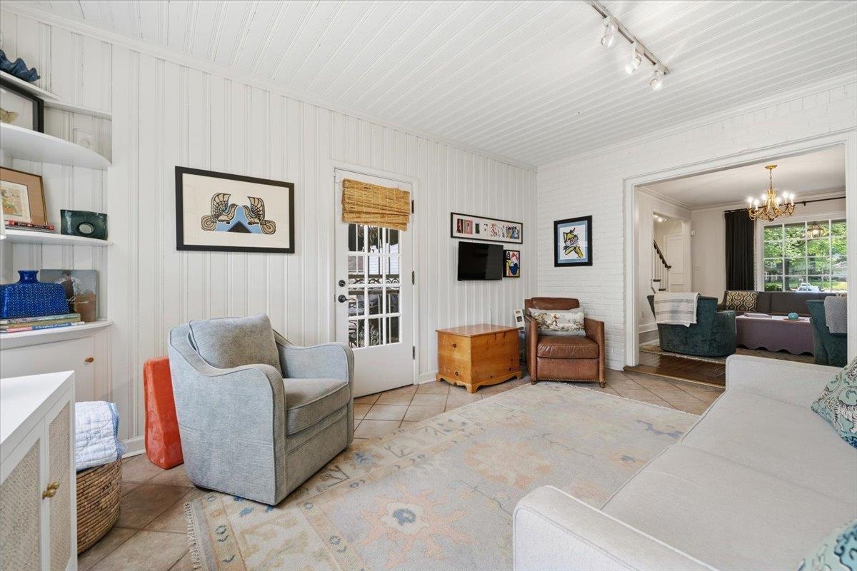 160 PICARDY PL
