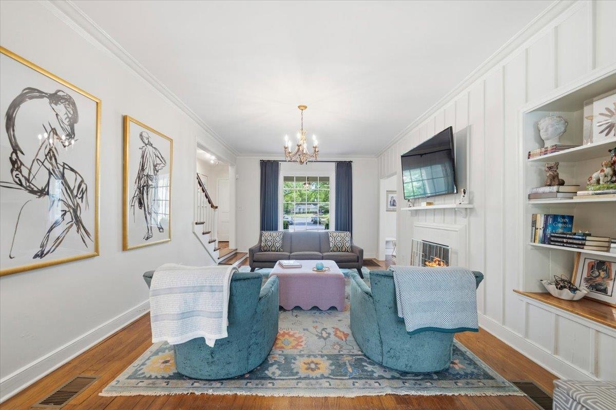 160 PICARDY PL