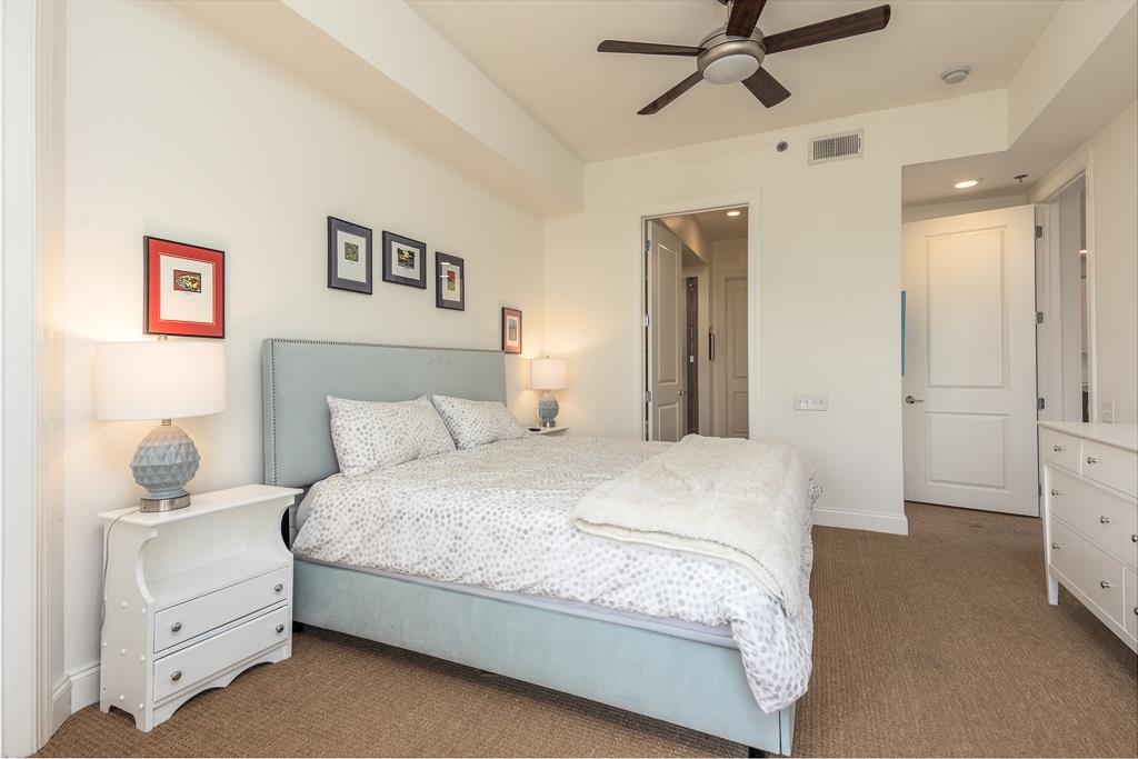 717 RIVERSIDE DR Unit: 201