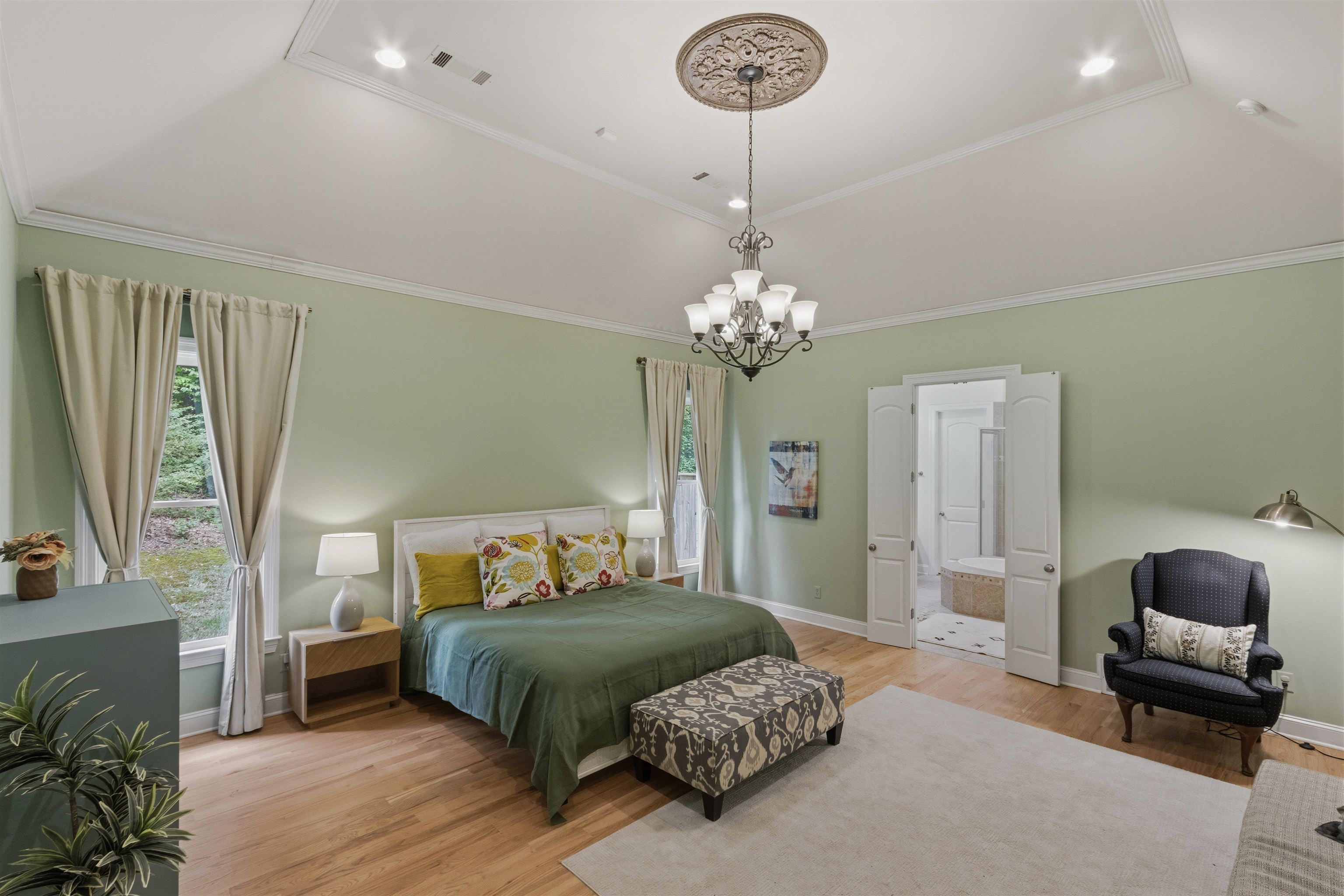 1881 RIVERDALE RD