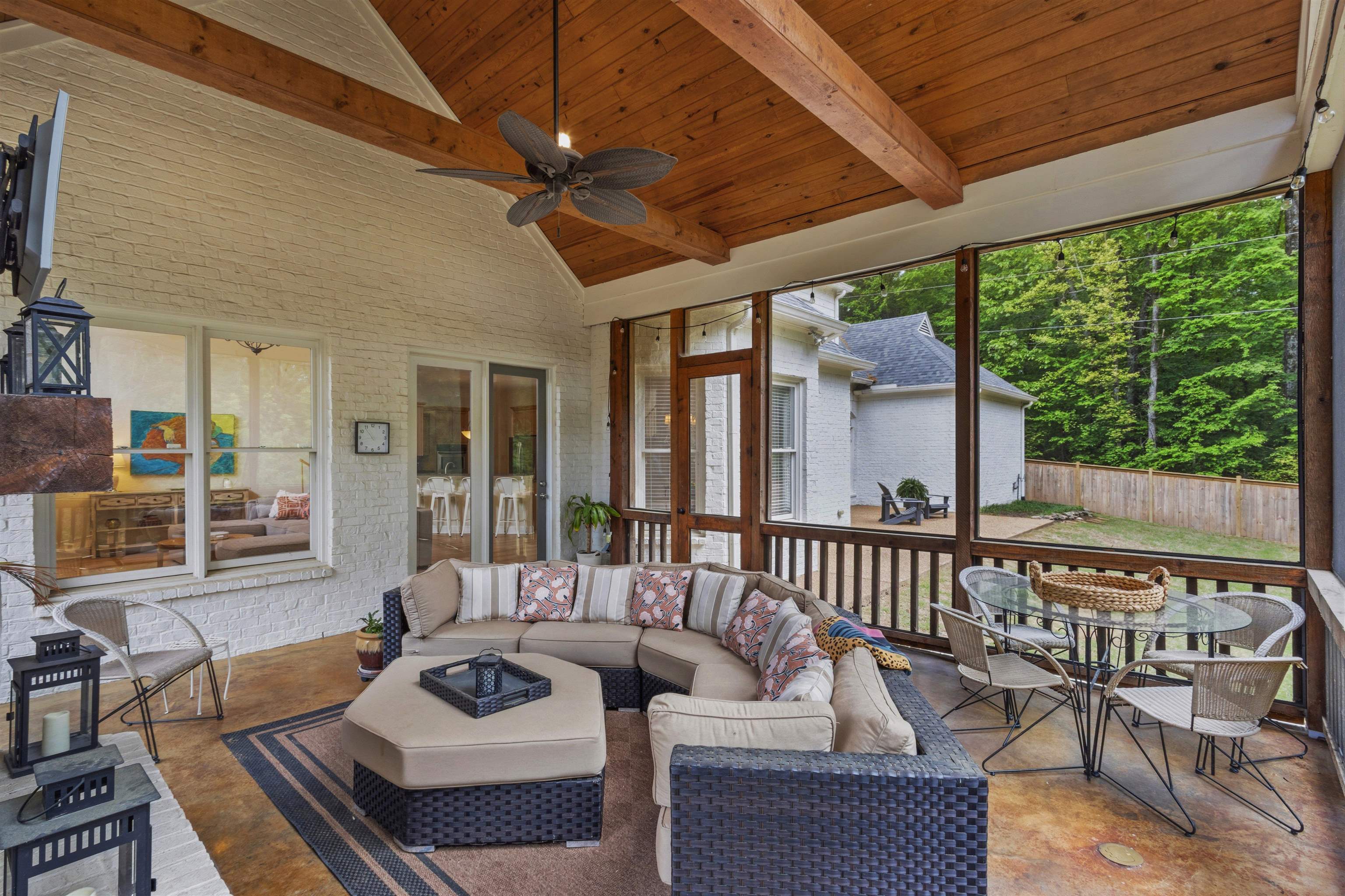1881 RIVERDALE RD