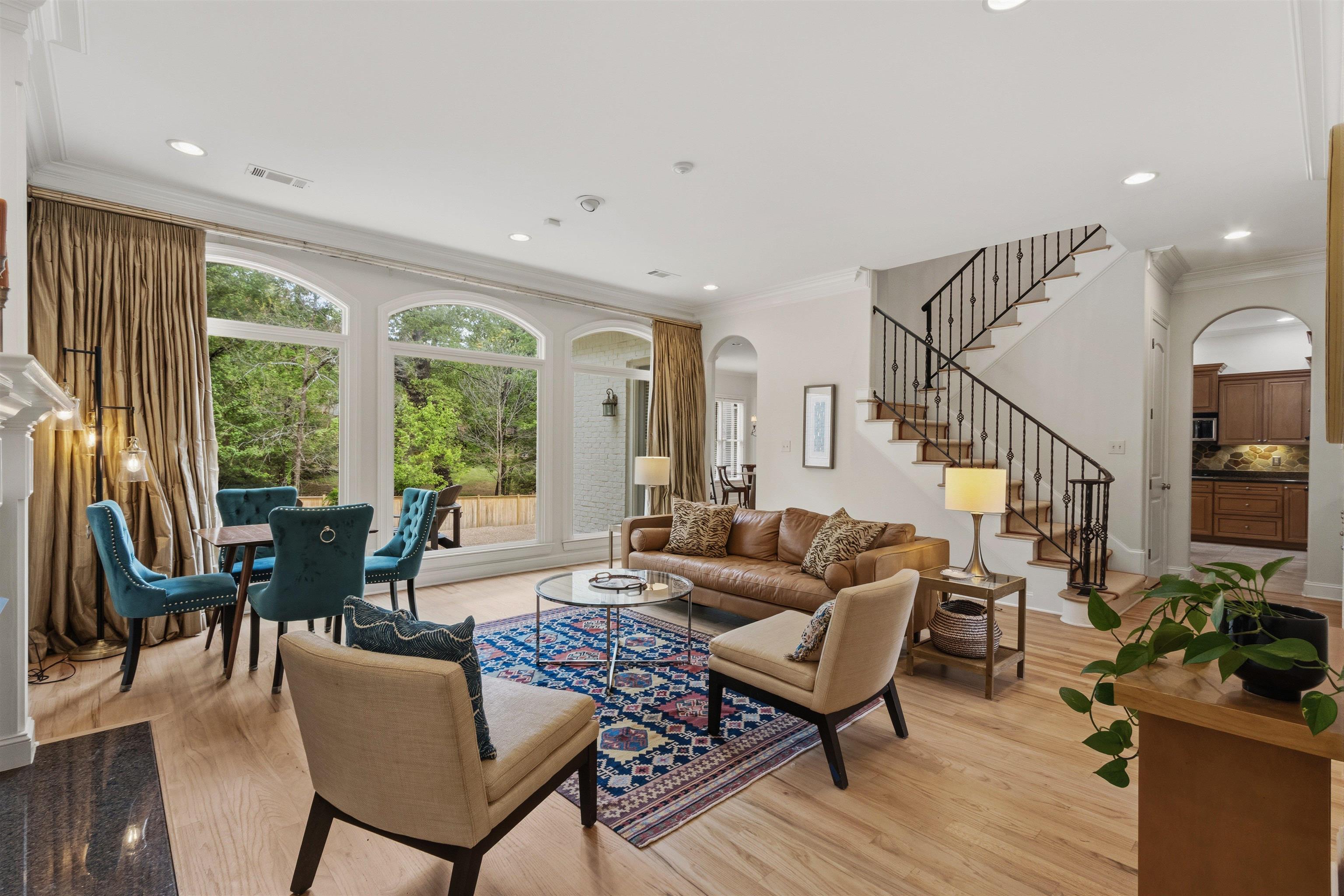 1881 RIVERDALE RD