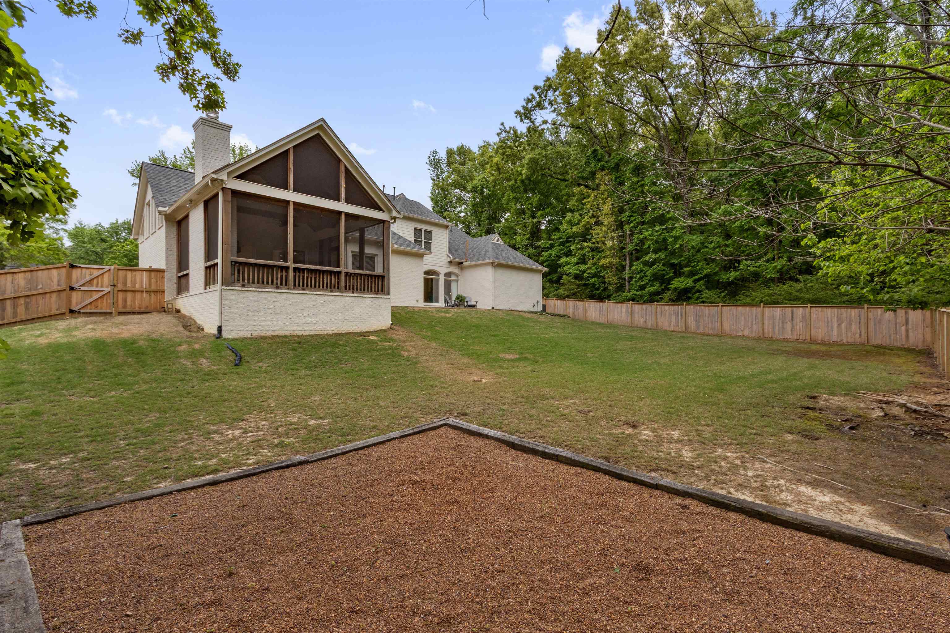 1881 RIVERDALE RD