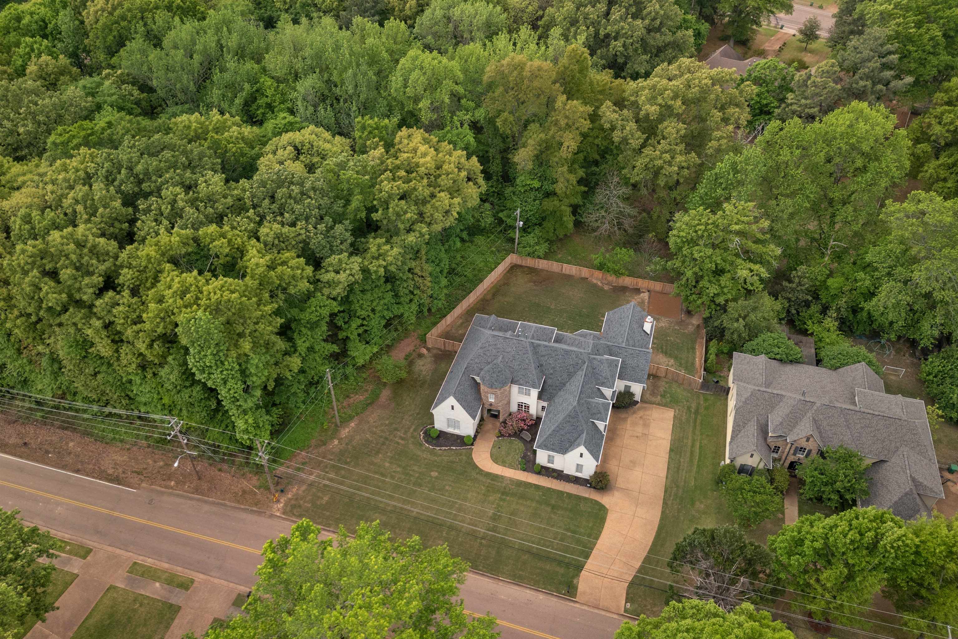 1881 RIVERDALE RD