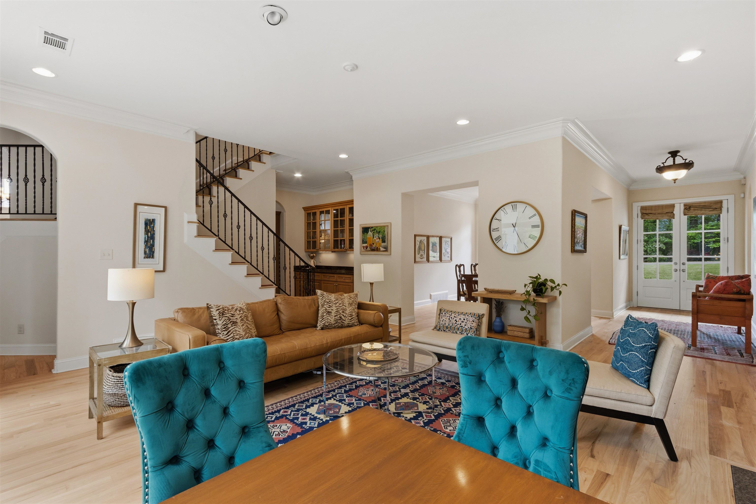 1881 RIVERDALE RD