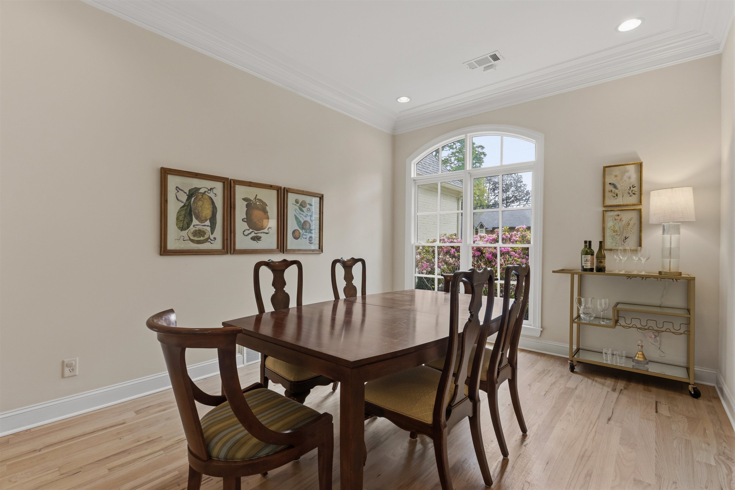1881 RIVERDALE RD
