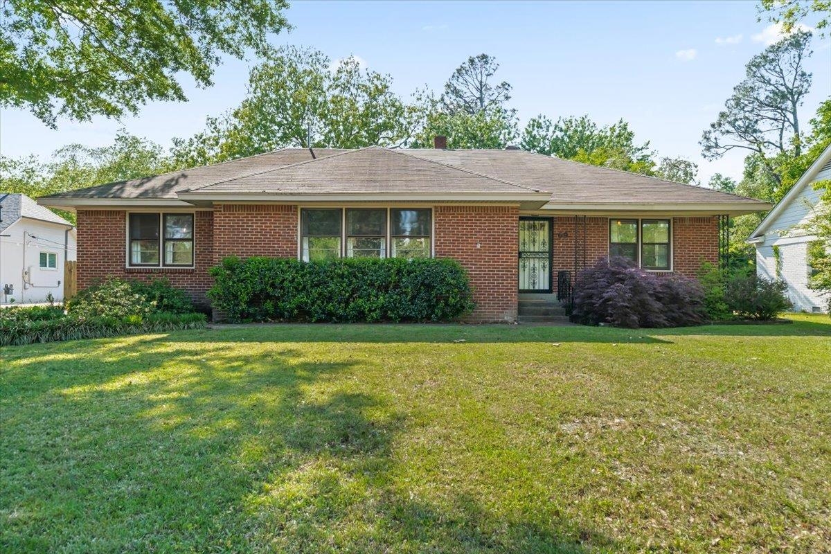 69 N WHITE STATION RD