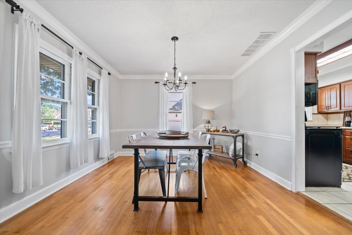 69 N WHITE STATION RD