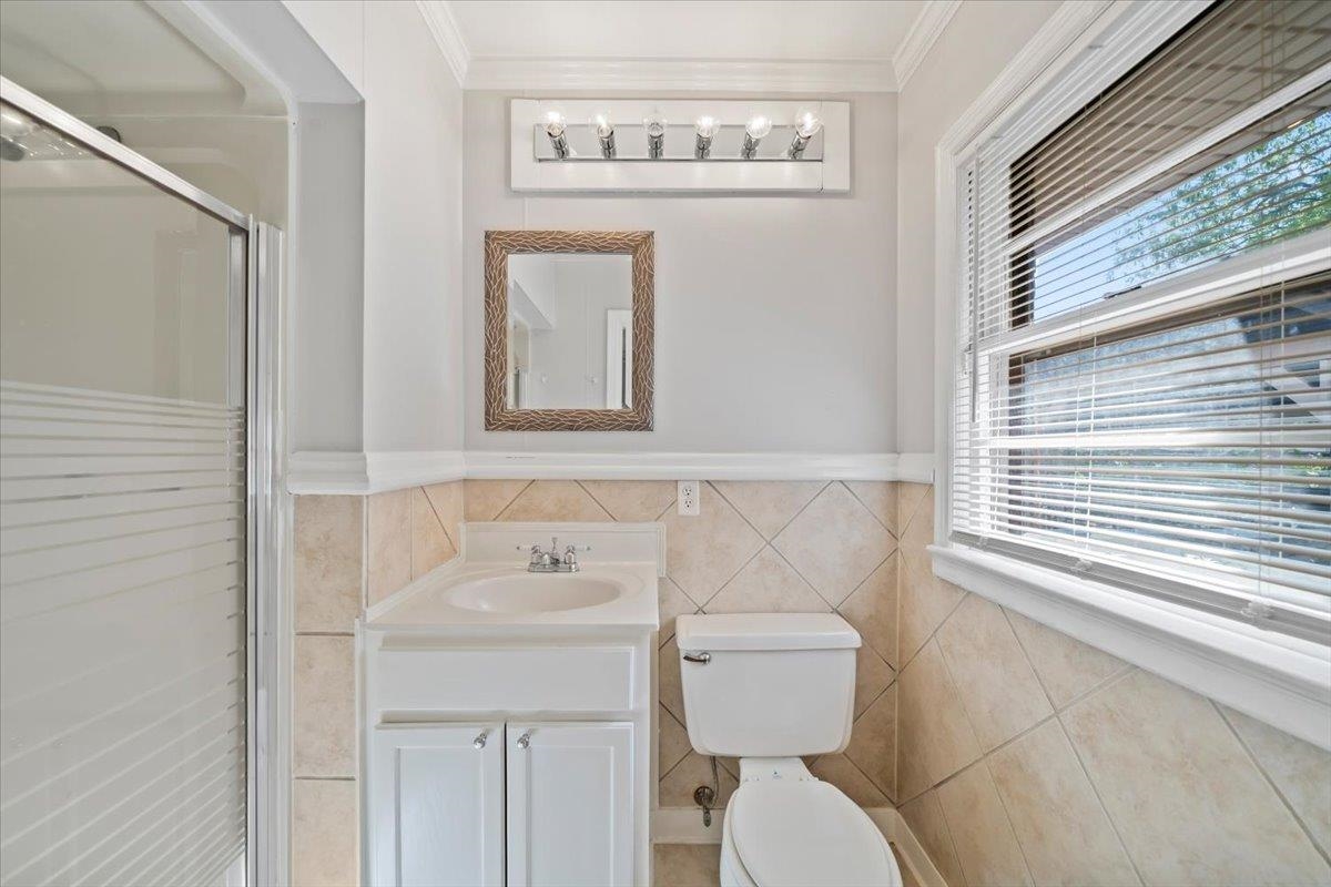 69 N WHITE STATION RD