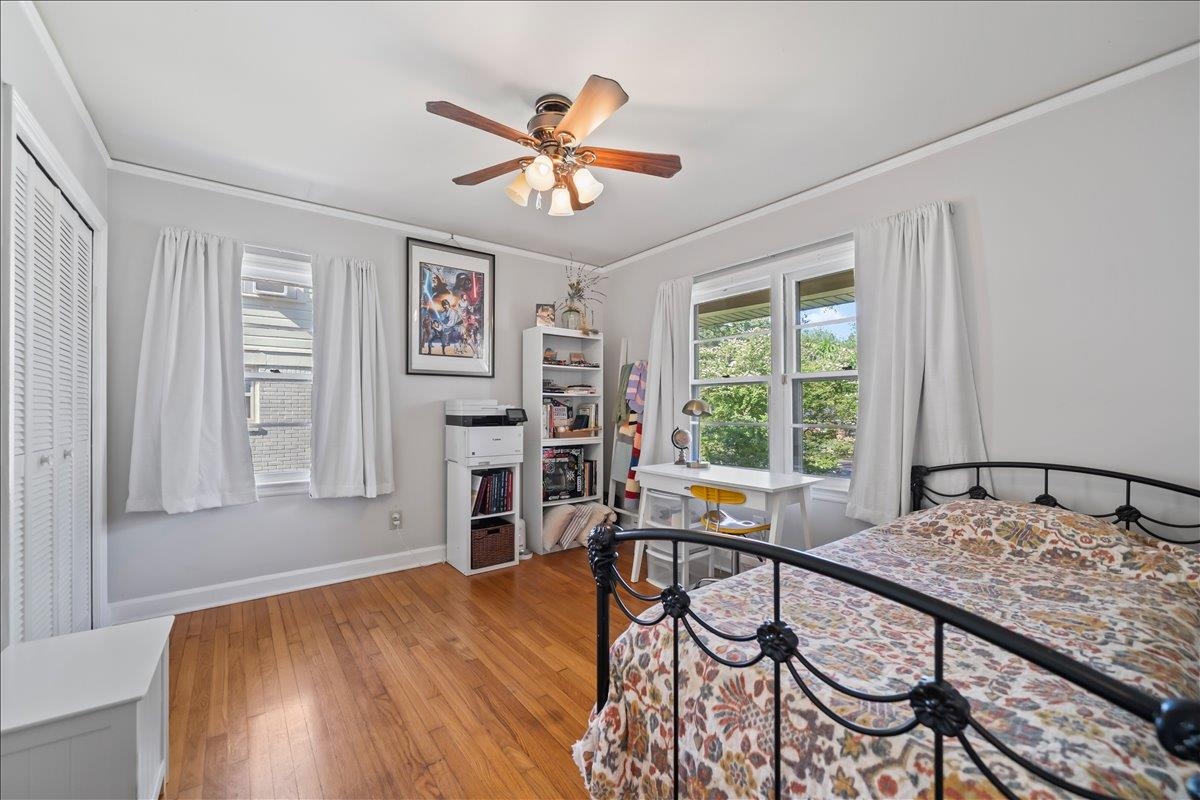 69 N WHITE STATION RD