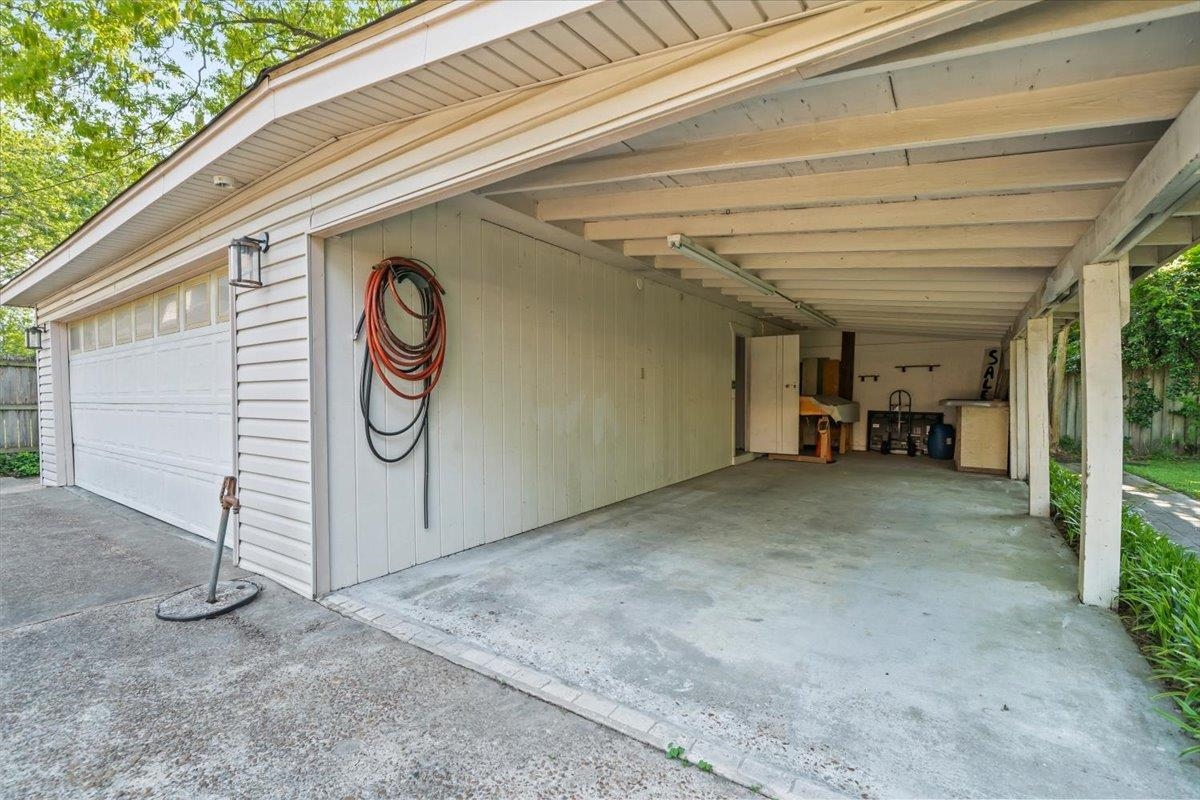 69 N WHITE STATION RD