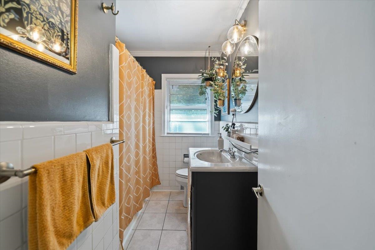 69 N WHITE STATION RD