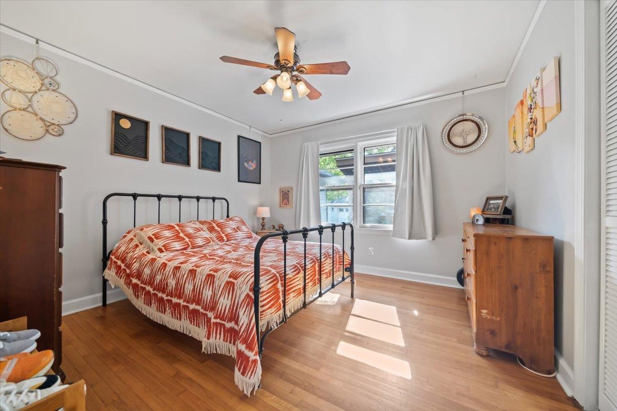 69 N WHITE STATION RD