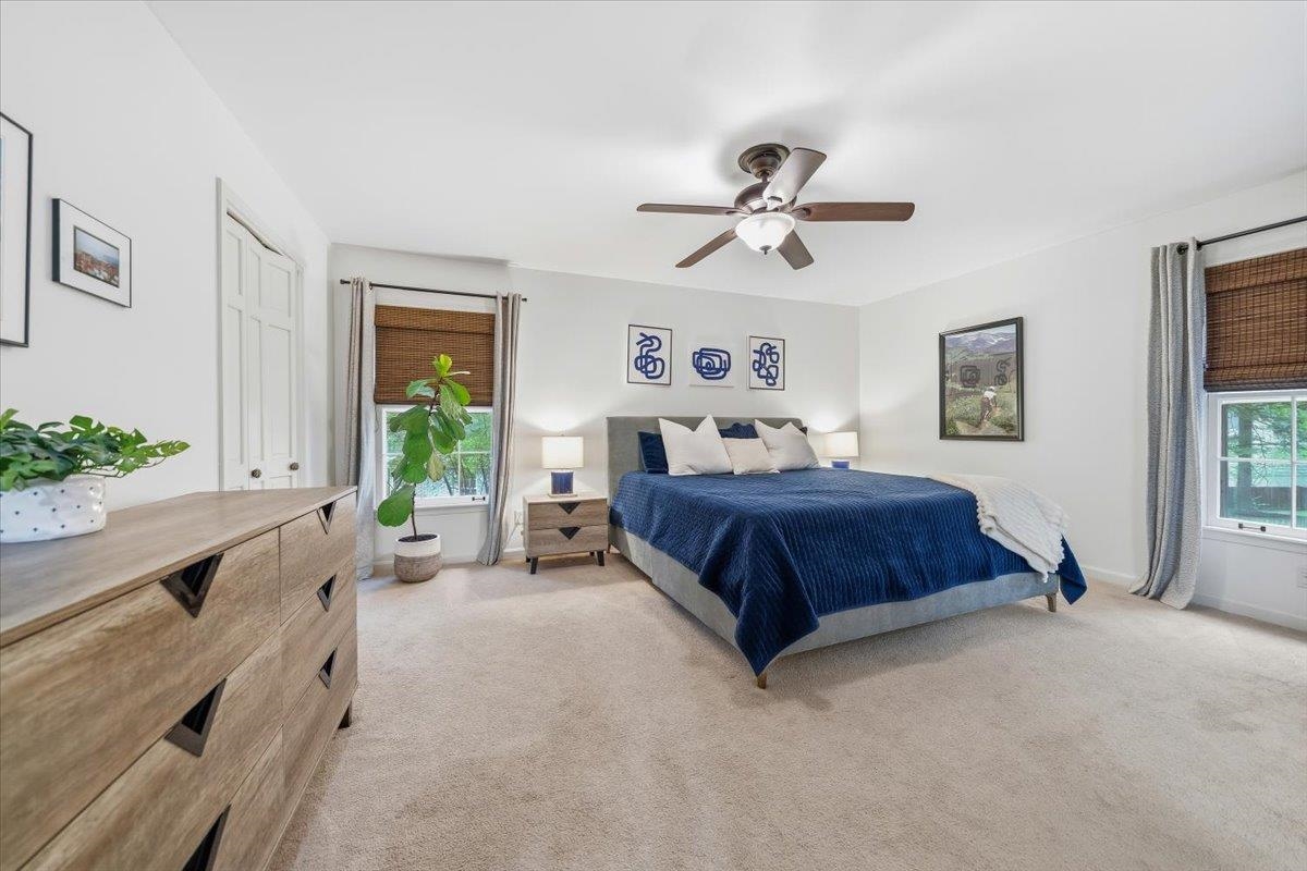 2137 WOODSIDE DR