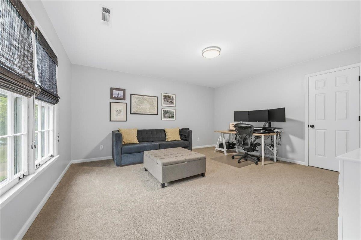 2137 WOODSIDE DR
