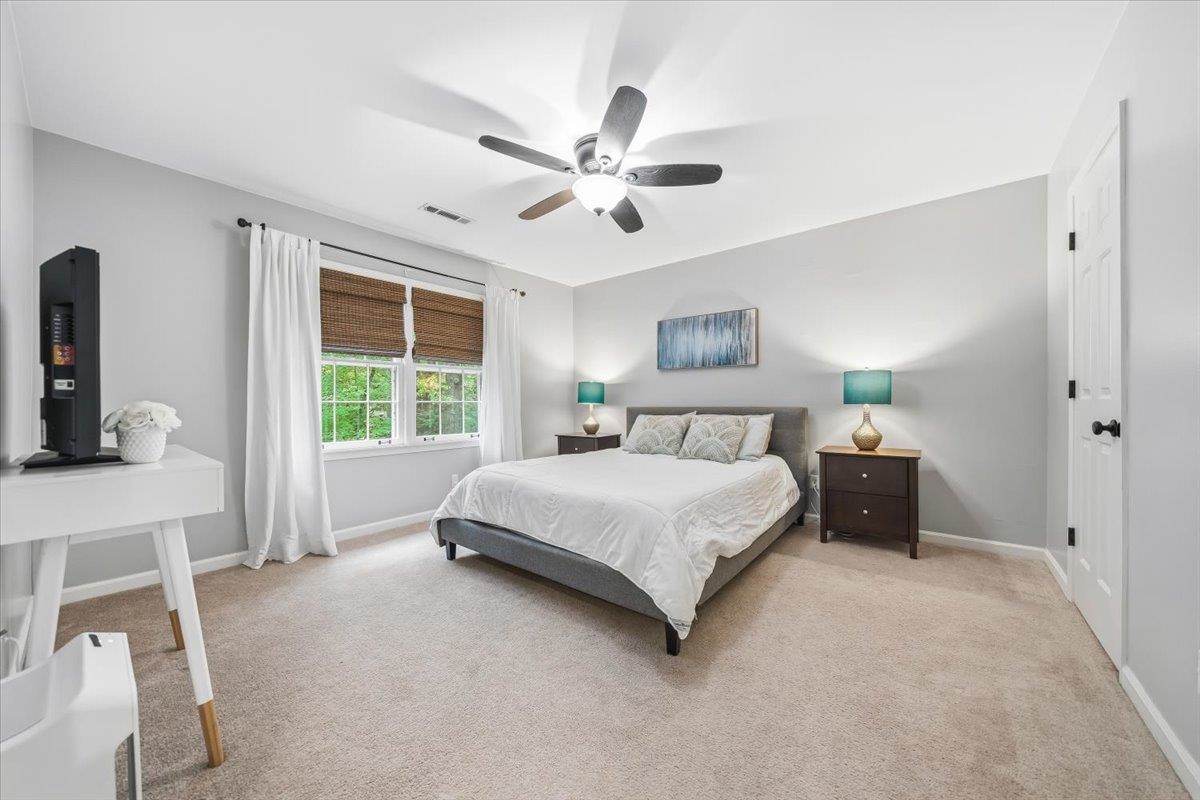 2137 WOODSIDE DR