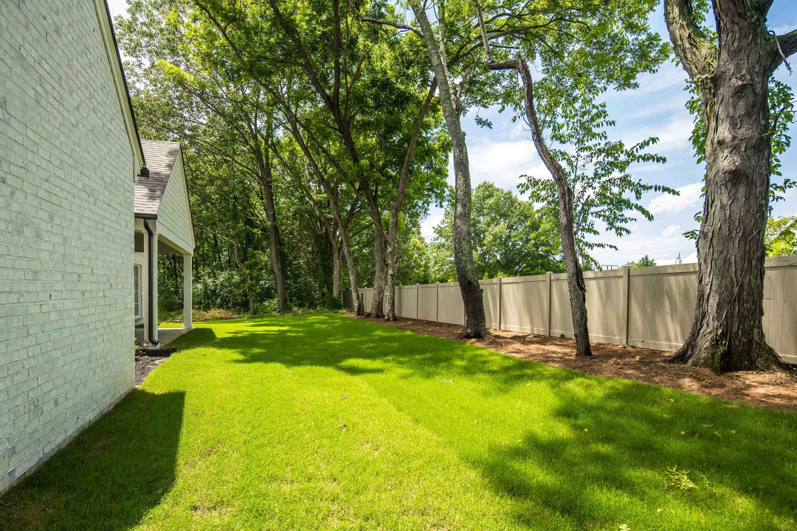 9172 CHEATHAM LN