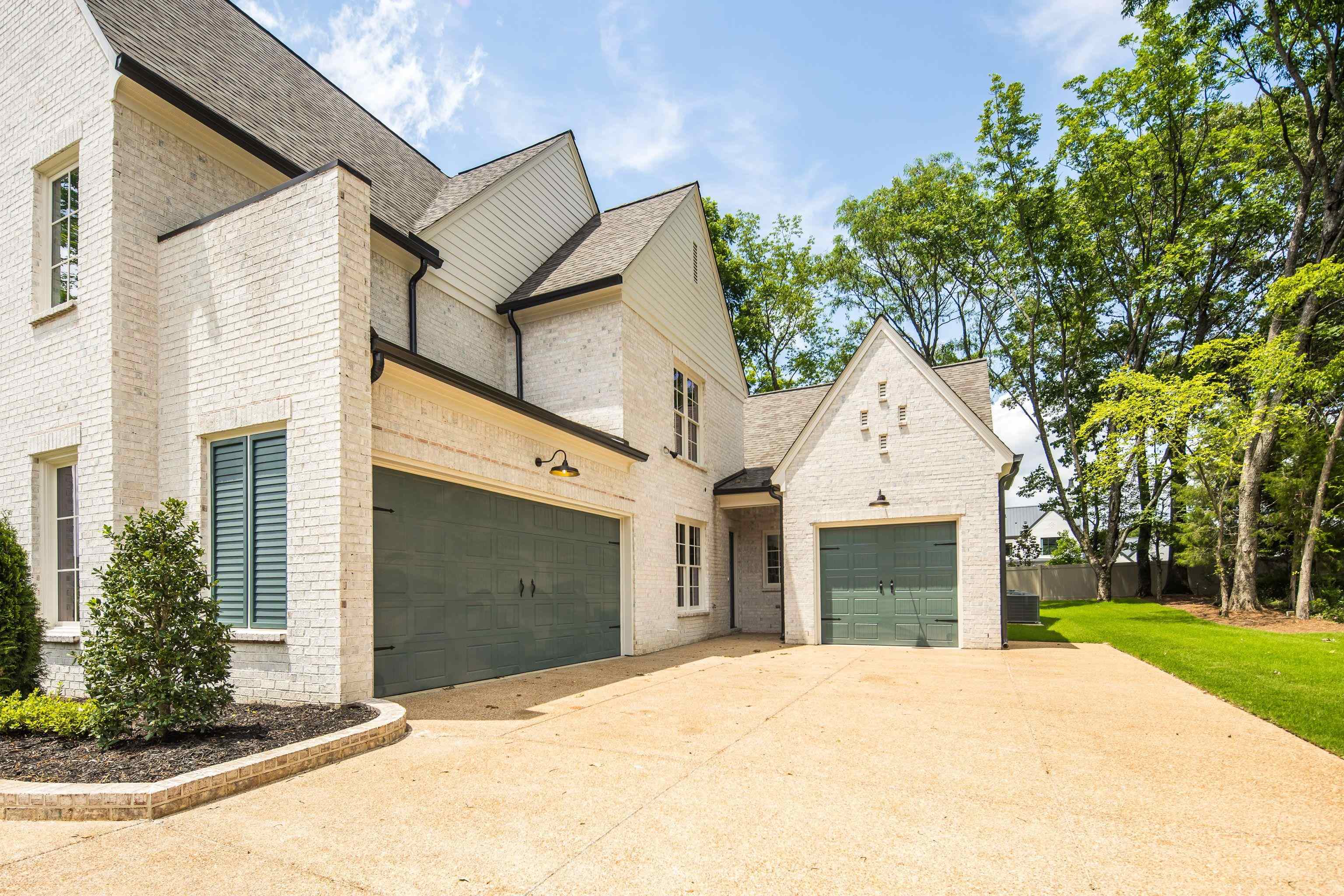 9172 CHEATHAM LN