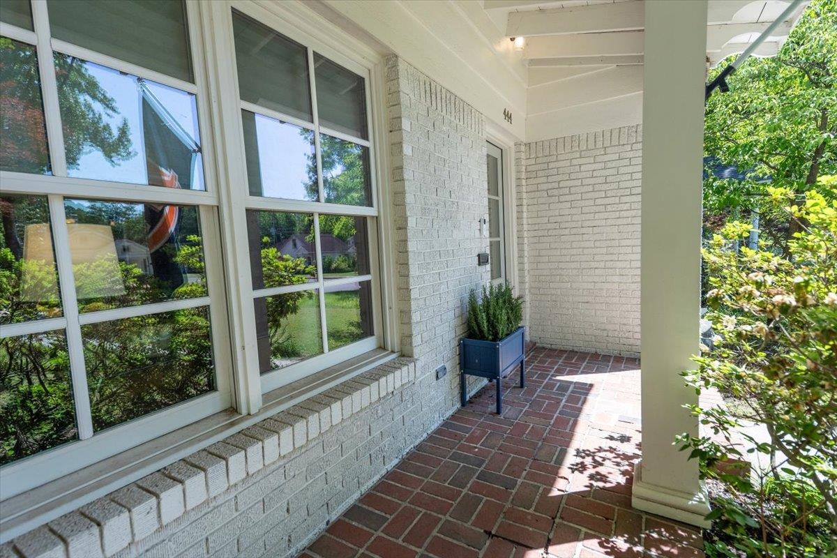 444 ALEXANDER ST