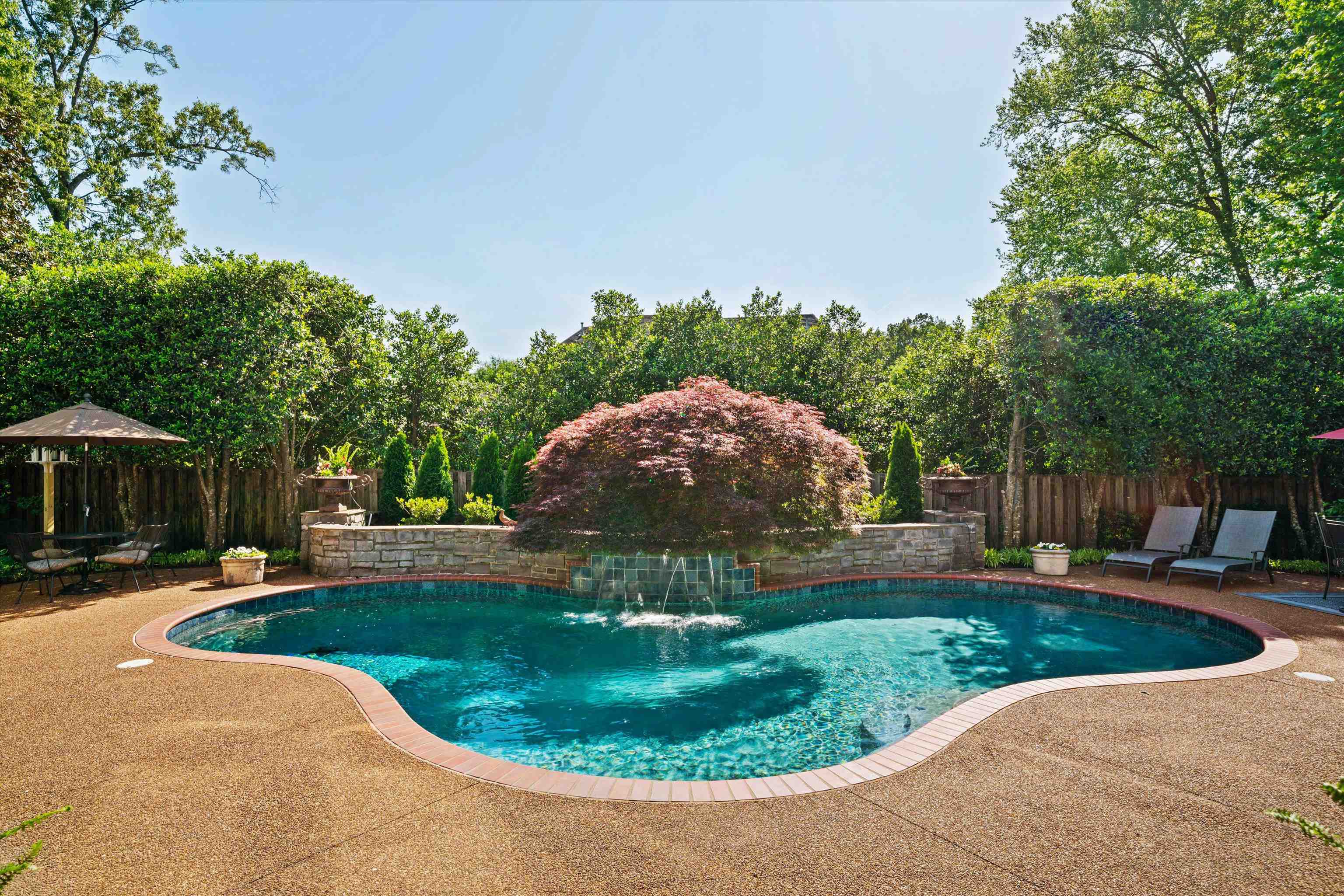 3333 BEDFORD LN