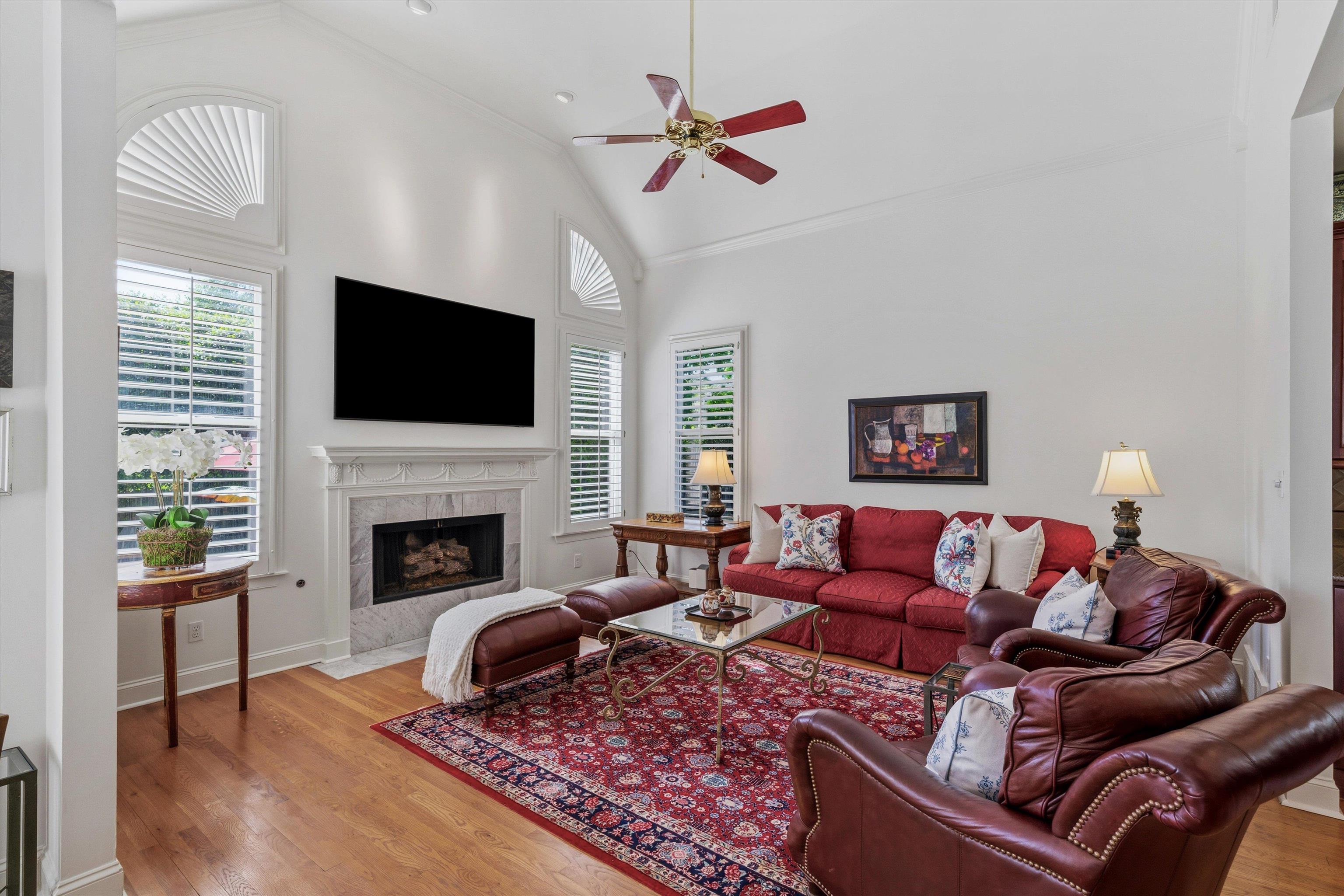 3333 BEDFORD LN
