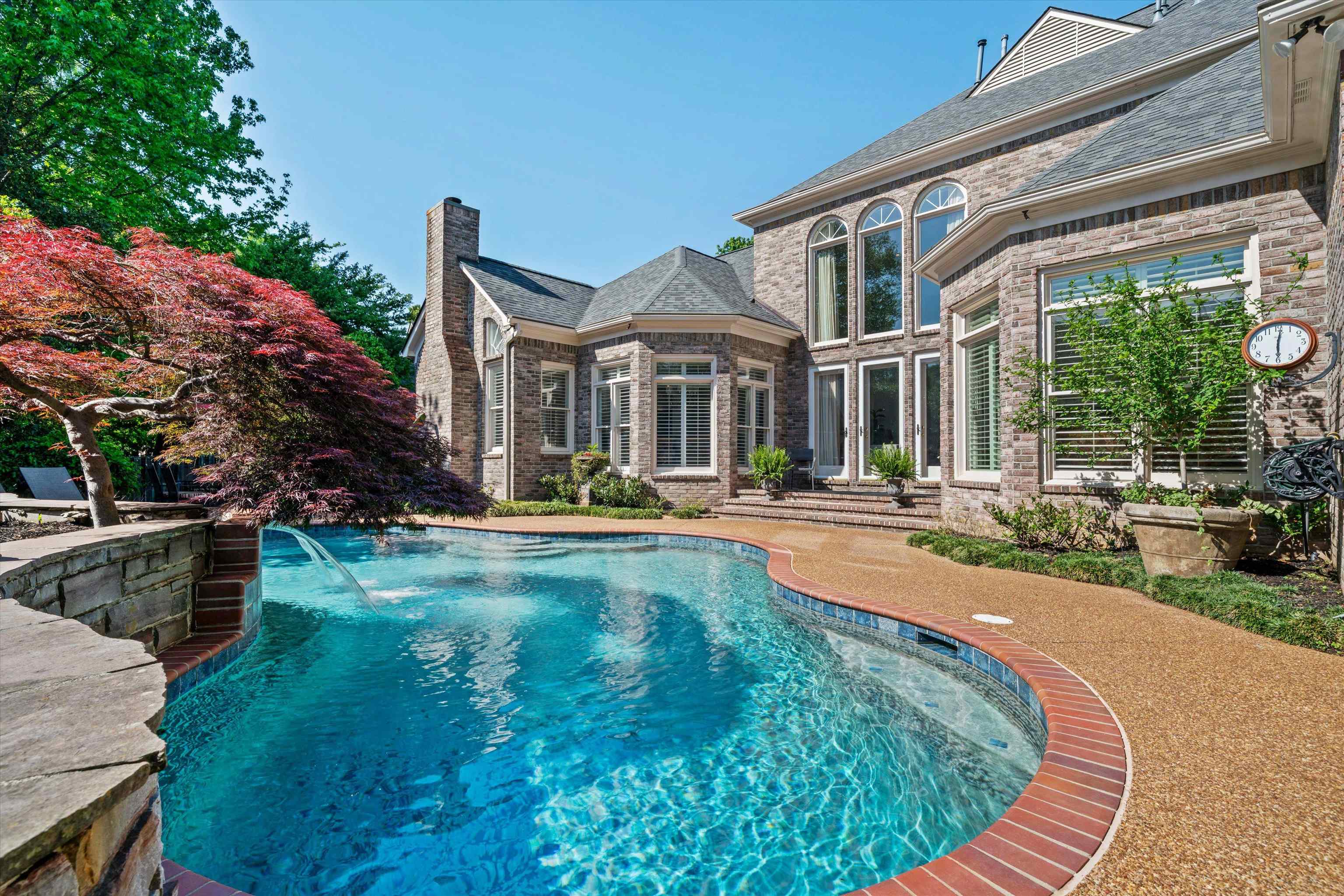 3333 BEDFORD LN