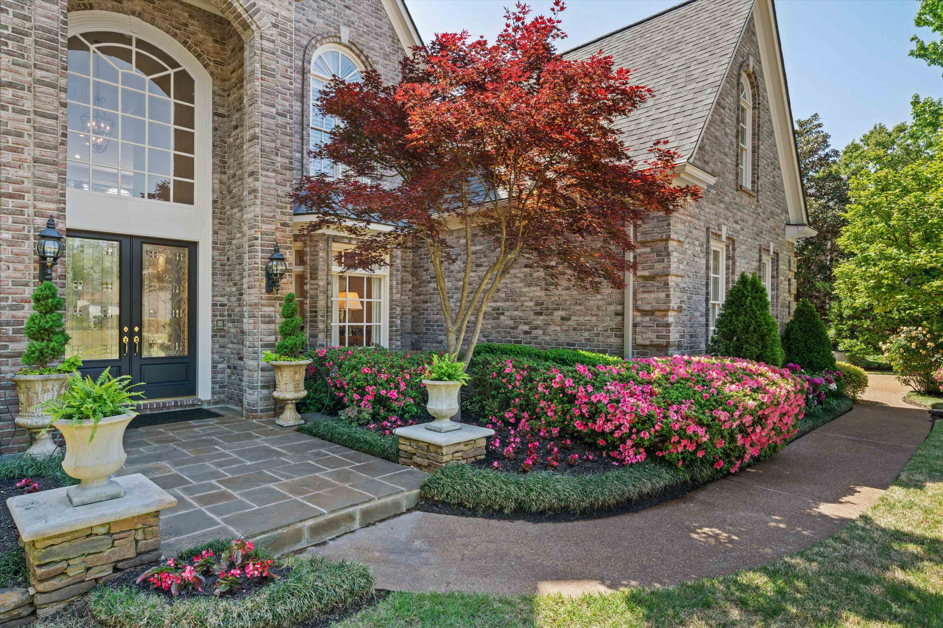 3333 BEDFORD LN