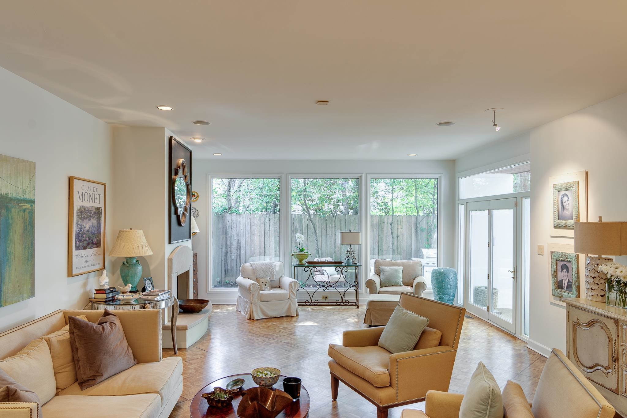 578 COUNTRY CLUB LN