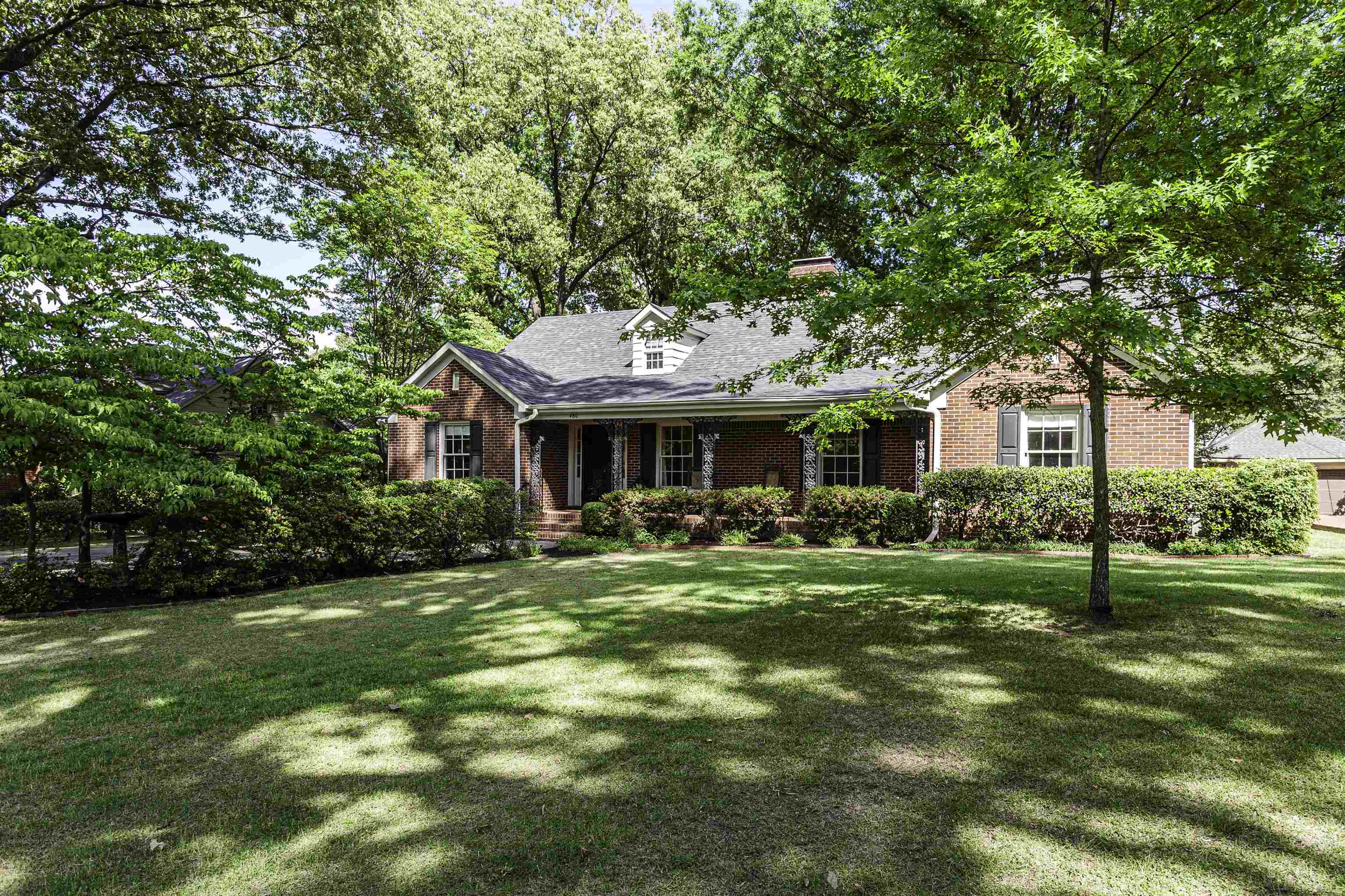 480 COLONIAL RD