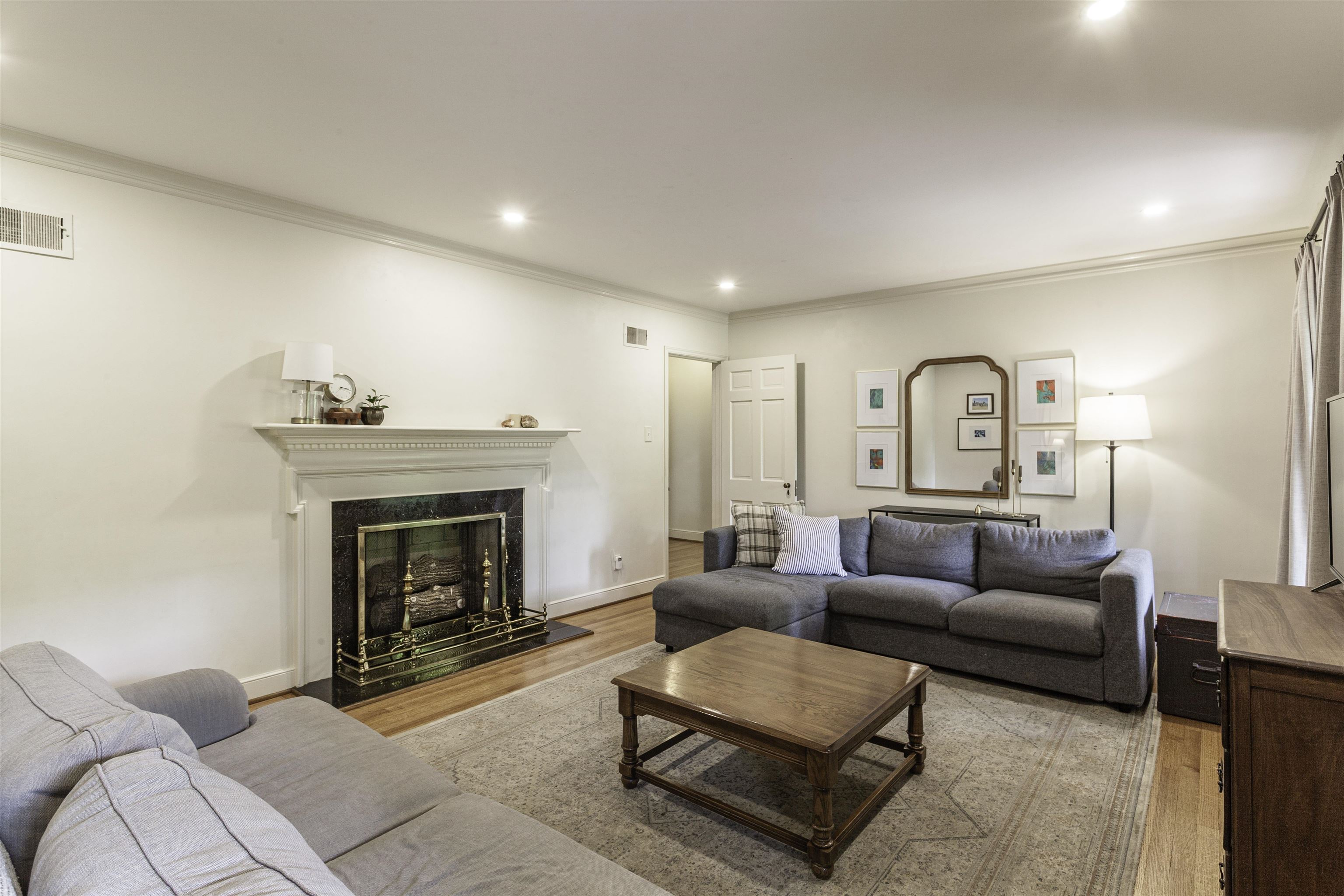 480 COLONIAL RD