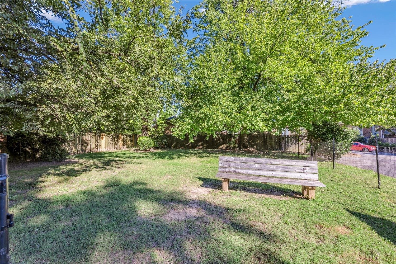 699 HOTCHKISS LN Unit: D