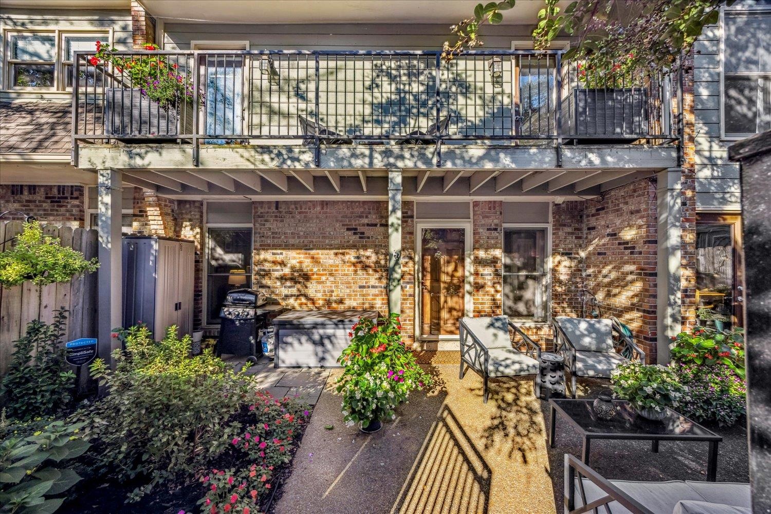 699 HOTCHKISS LN Unit: D