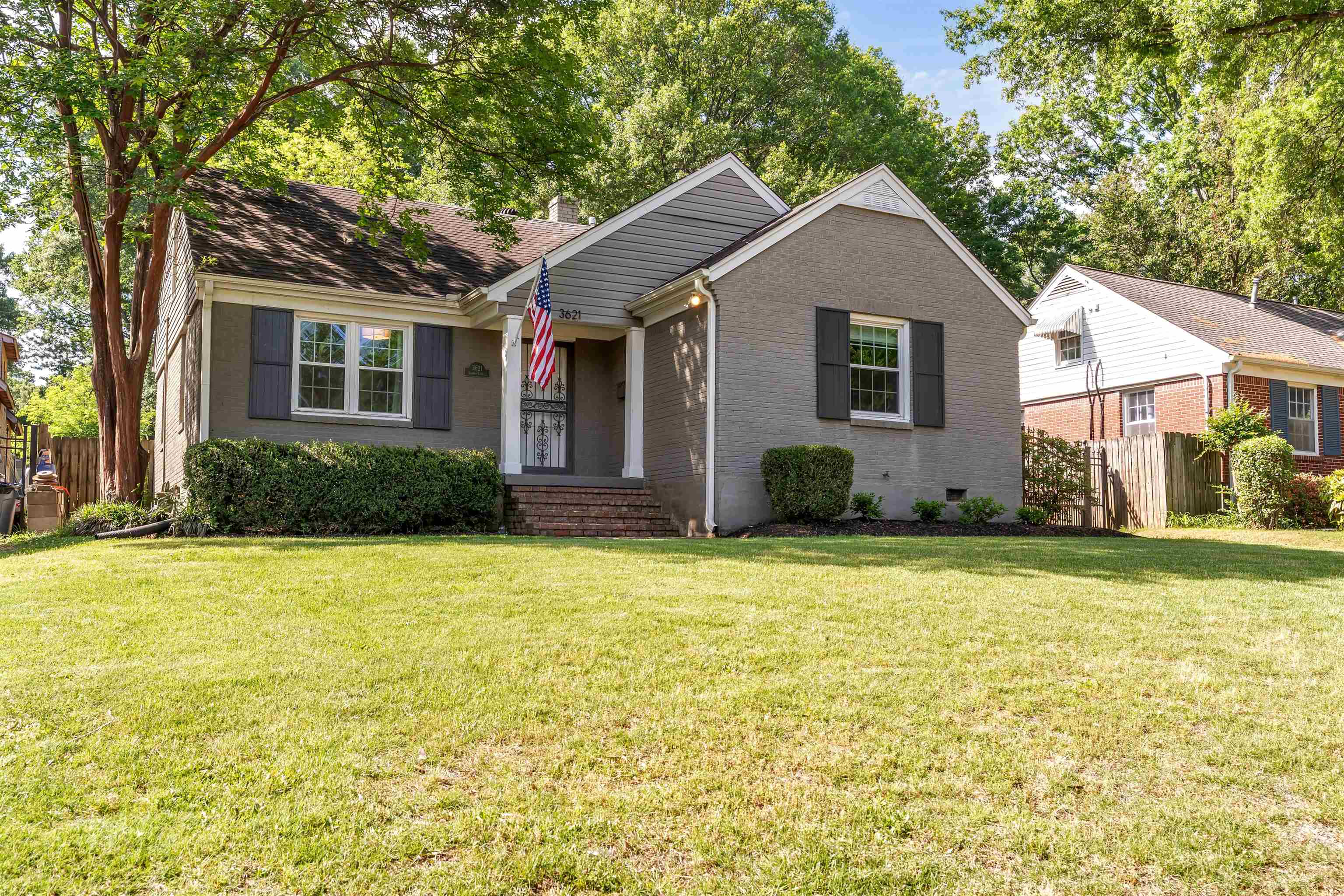 3621 AURORA CIR
