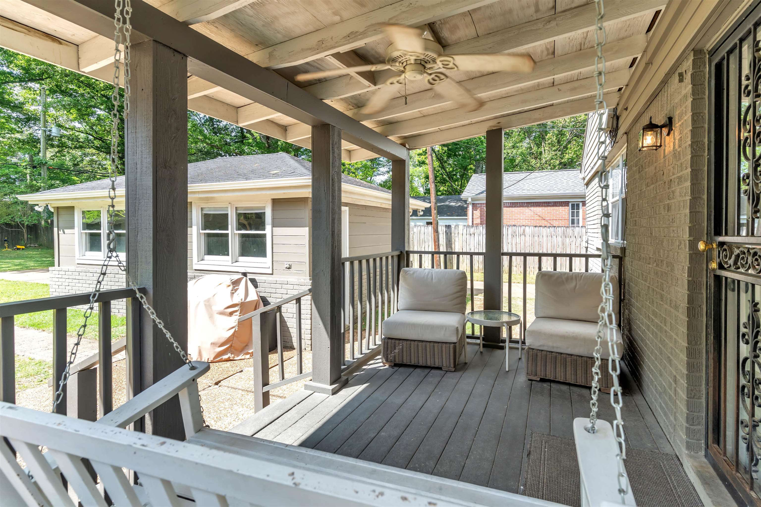3621 AURORA CIR
