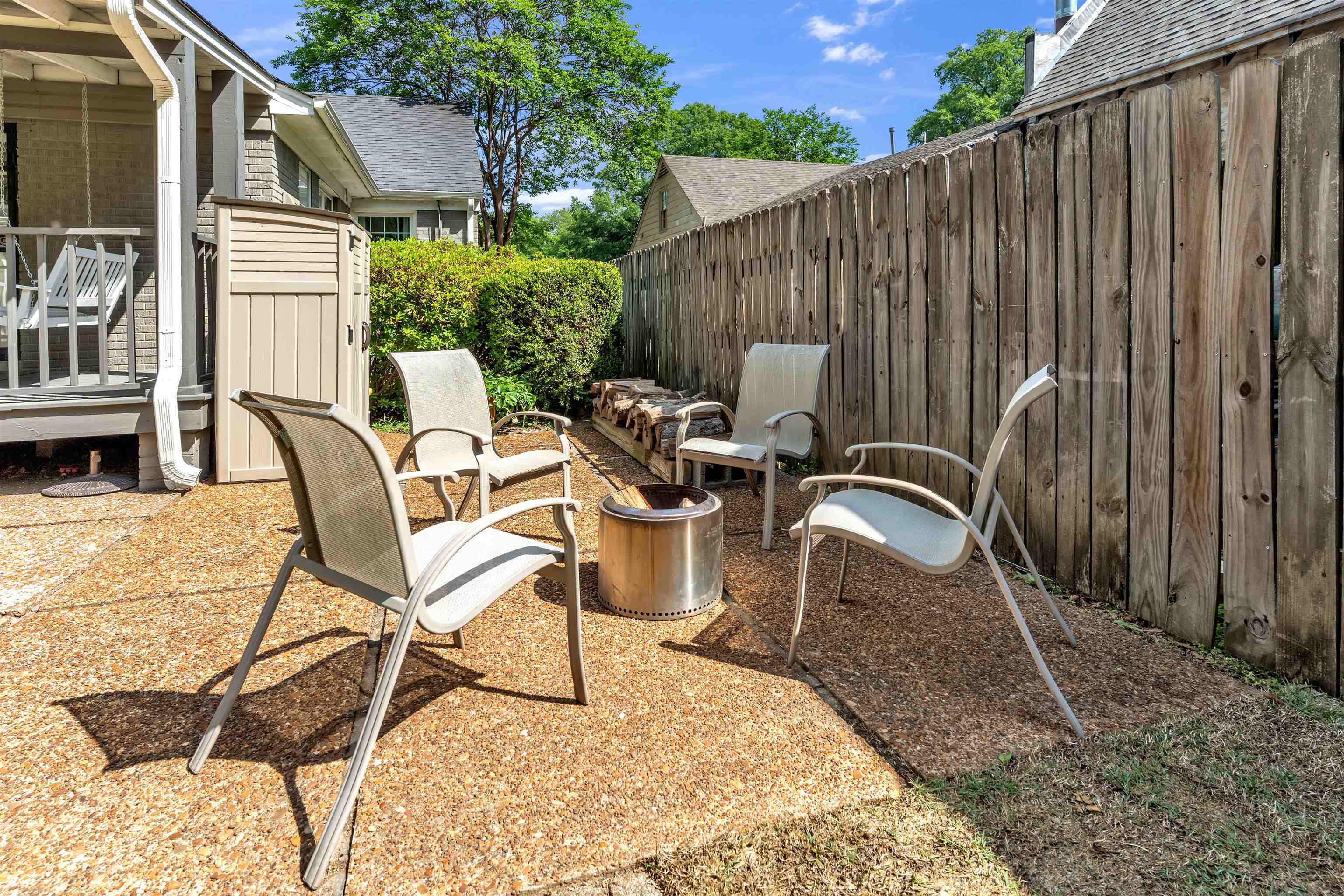 3621 AURORA CIR