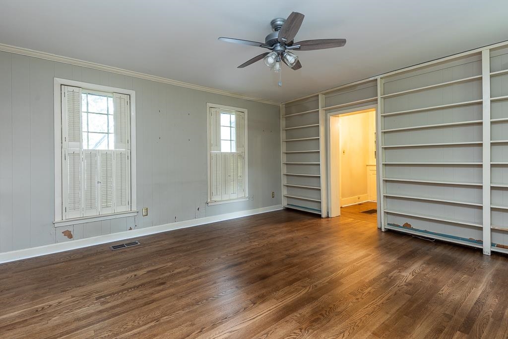 573 S MCLEAN BLVD