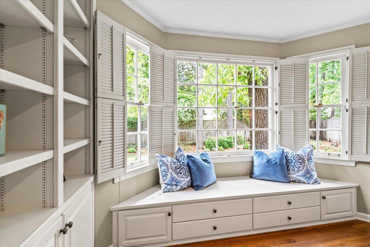2345 KIRBY WOODS CV